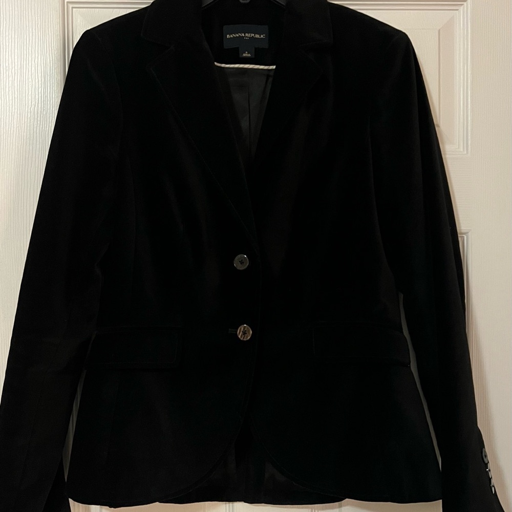 Banana Republic Women's Classic Velvet Black Blazer